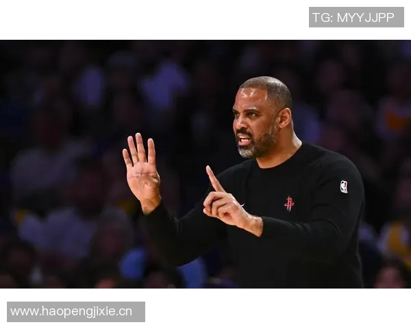 乌度卡称卡佩拉可胜任传统中锋角色与申京联手打造双塔阵容 乌度卡称卡佩拉可胜任传统中锋角色与申京联手打造双塔阵容