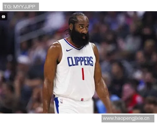 哈登晒世界杯用球合照引发中文译名三重浪热潮