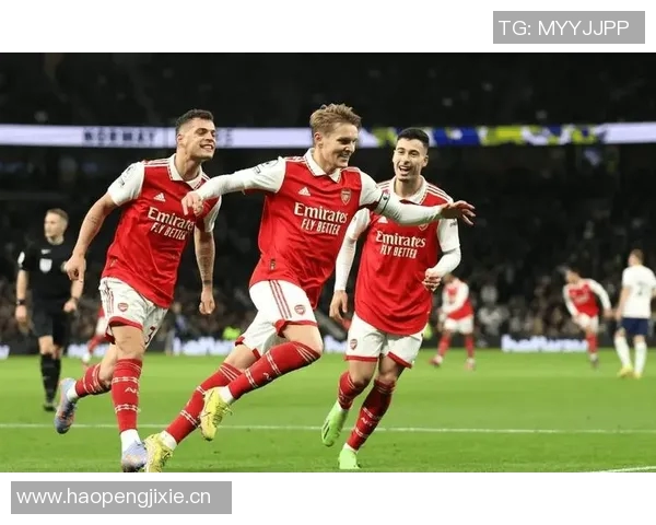 阿森纳与纽卡比赛裁判失误麦克风未关致萨卡被误听解释