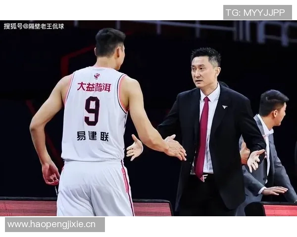 普尔期待费尔斯在新赛季展现潜力成长需要时间的积累与沉淀