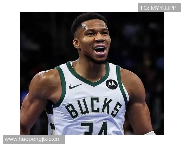 字母哥新赛季定妆照展现强大肌肉压迫感迎接生涯第13个赛季的挑战 字母哥新赛季定妆照展现强大肌肉压迫感迎接生涯第13个赛季的挑战