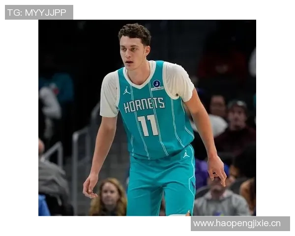 未来可期!34号秀卡尔克布伦纳高效表现助力球队赢得胜利 未来可期!34号秀卡尔克布伦纳高效表现助力球队赢得胜利