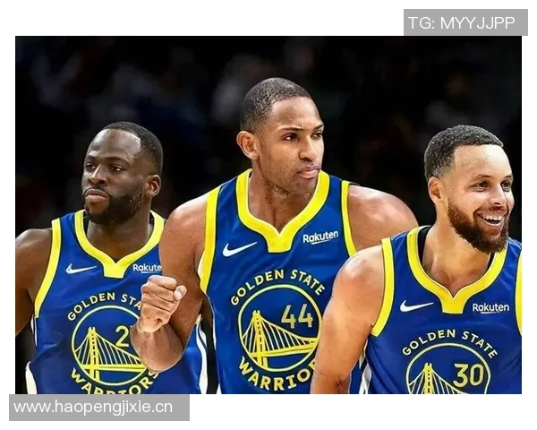 小佩顿谈助攻新高秘诀将球传给库里追梦缺席我努力填补空缺