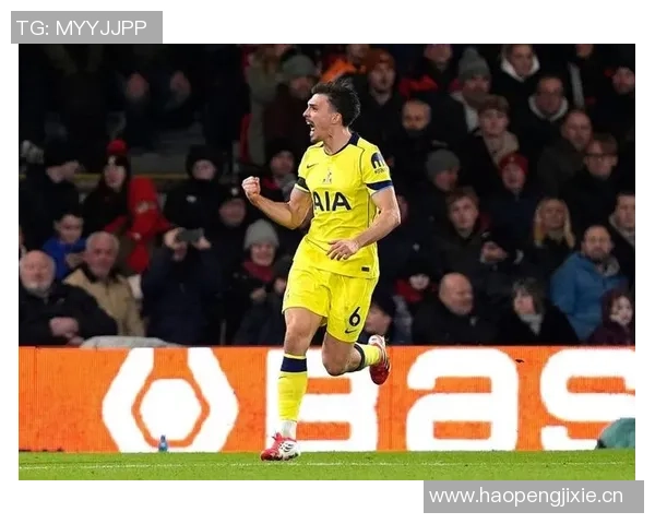 直播吧与咪咕体育联合评选英超第21轮MVP舍什科首次梅开二度荣耀加冕