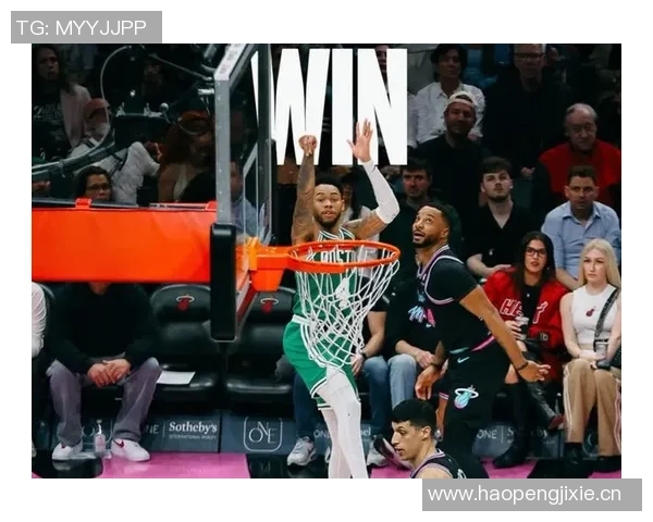 马祖拉称赞A西蒙斯展现对抗性和侵略性正是球队所需表现