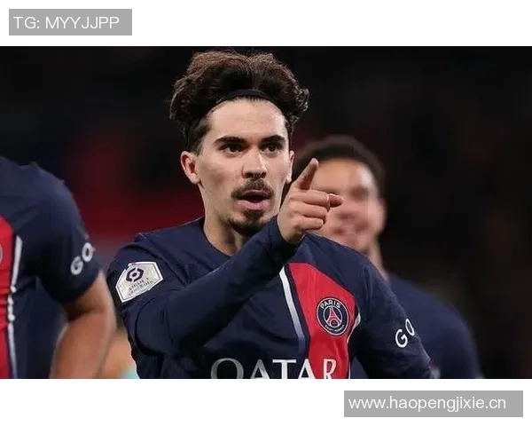 恩里克回应法甲水平质疑称维蒂尼亚为世界顶级中场之一